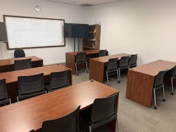 Spacious , quiet and clean room 123 at University of San Jose - Image 2