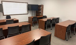 Spacious , quiet and clean room 123 at University of San Jose - Image 2