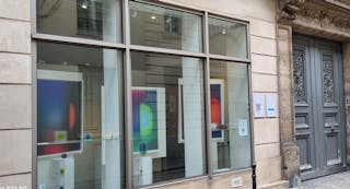 Espace-Galerie unique dans Le Marais - Image 1