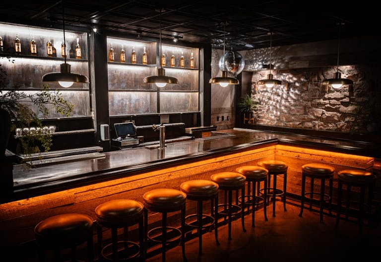 Park City Bar Lounge - Image 0