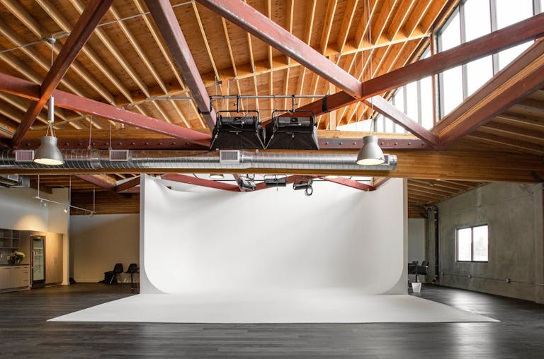 East LA Skylight Studio - Image 0