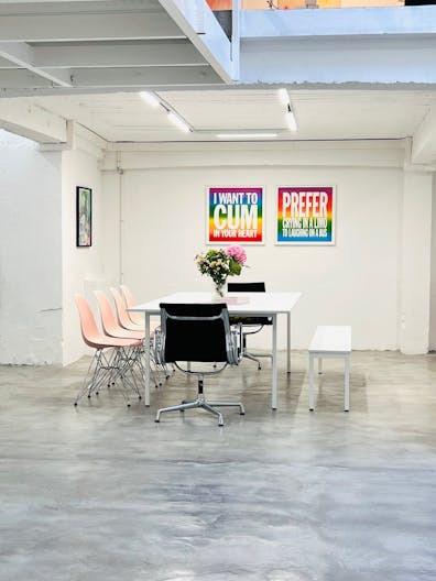 Ancien atelier devenu espace d'art au c?ur du Port de Nice - Image 2