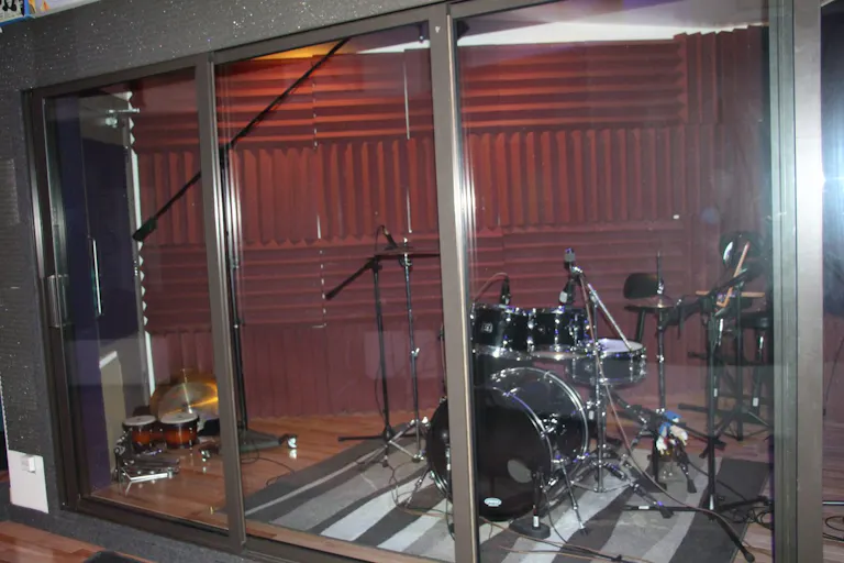 Media Hub for creative production and event space - Image 3