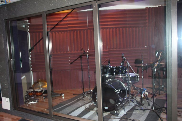 Media Hub for creative production and event space - Image 3