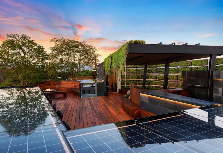 Beautiful Rooftop Venue - Image 0