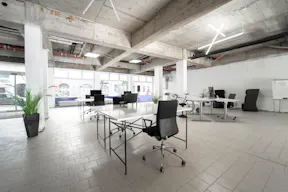Fan-Community Pop-Up Space in Charlottenburg - Image 15