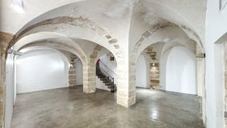 Galerie d'art devant le Centre Georges Pompidou - Image 10