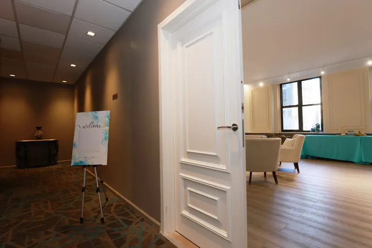 Versatile party/gathering event venue in Midtown - Image 3