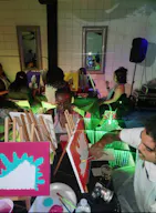Vibrant Photo Studio in West Vegas - Image 7