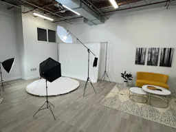 Big Turntables 360 Photo Studio - Image 4