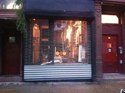 Pop-Up Shop in Vibrant Williamsburg - Image 5