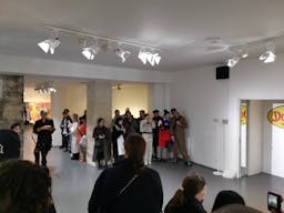 Creative Le Marais Retail Space - Image 6