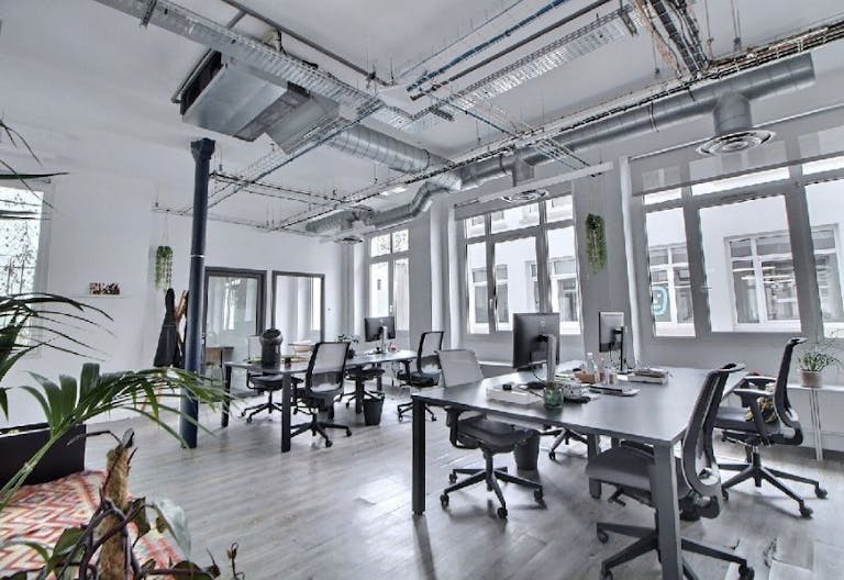 Office Space IMPASSE DE LA PLANCHETTE - Image 1