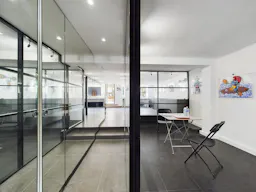 Galerie d'art au coeur de l'�le de la Cit� - Image 5