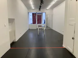Belle Boutique en plein coeur du Marais - Image 2