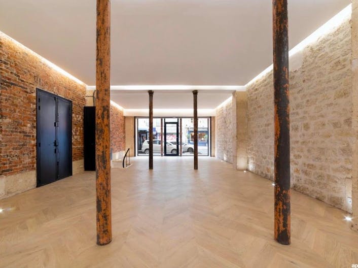 Chic Event Space in Marais - Image 2