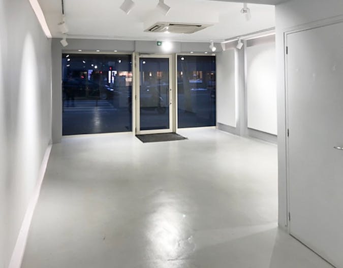 Avenue de Ternes Galerie - Image 3