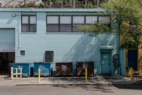 White Commercial Kitchen Photostudio - Image 17