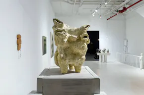 Sleek Storefront Gallery & Event Space in Prime Tribeca Art District - Image 38
