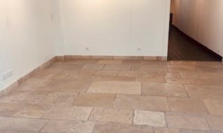 El�gant espace situ� au c?ur du 7�me arrondissement. - Image 5