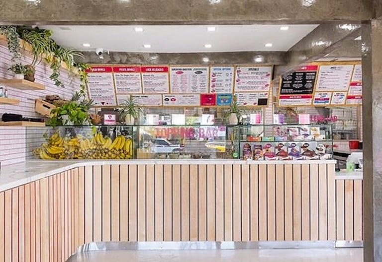 Restaurant/space for rent on Abbot Kinney Blvd - Image 4