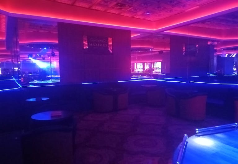 Chic Exotic Lounge - Image 1