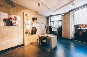 Chatelet Les Halles Pop Up Boutique - Image 8