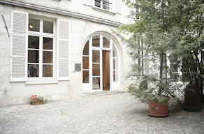 Smart Gallery in le Marais - Image 4