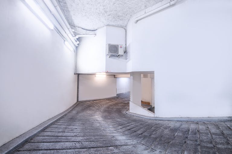 Parking de L'Arc I Exhibition - Fashion Show - Advertising - Entertainment - Image 1