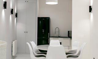 Un Studio moderne au coeur de Paris - Image 4