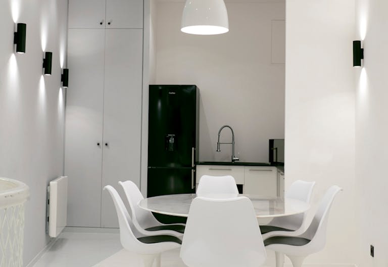 Un Studio moderne au coeur de Paris - Image 4