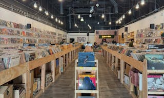 Hollywood Record Store - Image 7