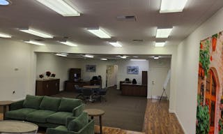 Excellent Show Room Space Near Downtown Mountain View - Image 6