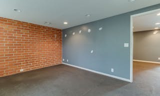 Trendy Building in Beverly Hills - Image 15