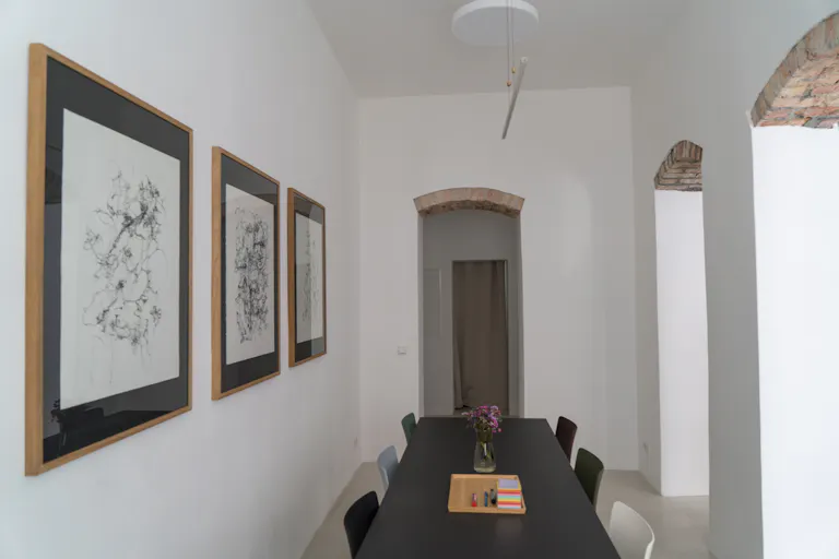 Sunny and bright multi-use space at Helmoltzplatz - Image 4