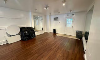 Quaint Central Harlem Space Ideal for Pop-Ups, Events, & Creative Use - Image 4