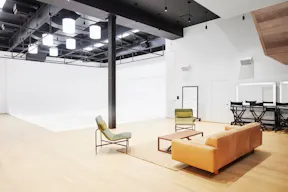 Flexible Showroom in East Village - Image 16