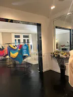 Chic Parisian Apartment – Fashion Showroom, Paris Champs-Élysées - Image 6