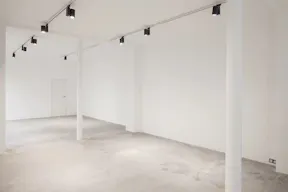 A Bright and Versatile Gallery in the Heart of Le Marais - Image 3