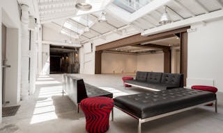 Showroom Boutique in Canal Saint Martin - Image 7