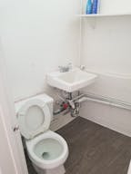 High-Visibility Retail/Creative Studio Space in Prime Mid-City LA Location - Image 4