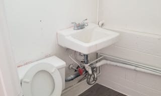 High-Visibility Retail/Creative Studio Space in Prime Mid-City LA Location - Image 4