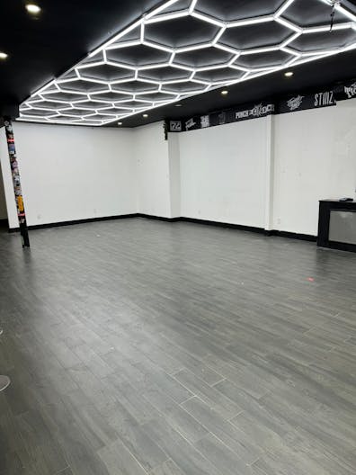 Prime East Village Pop-Up Space - Image 1