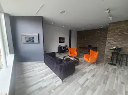 Photography Studio - Fully Equipped and Managed With Cyclorama Wall - Image 8