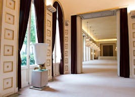 Unique Space in the Heart of 8th District - Image 3