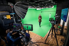 Midtown NYC Green Screen Studio with Full Production Services ? Including Filming Crew, Livestream, & Filming Equipment - Image 3