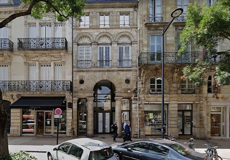 Boutique Shop for Rent - Bordeaux Downtown - Image 0