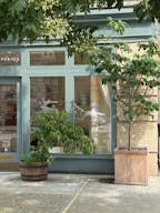 West Village Storefront + Showroom Gallery—Sunlit + Design Led - Image 12