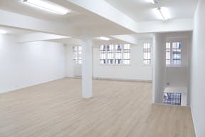 Galerie d'art lumineuse situ�e en bordure du Marais face � Merci - Image 2