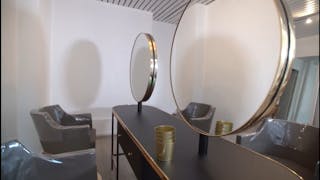 Salon de coiffure lumineux et moderne - Image 1